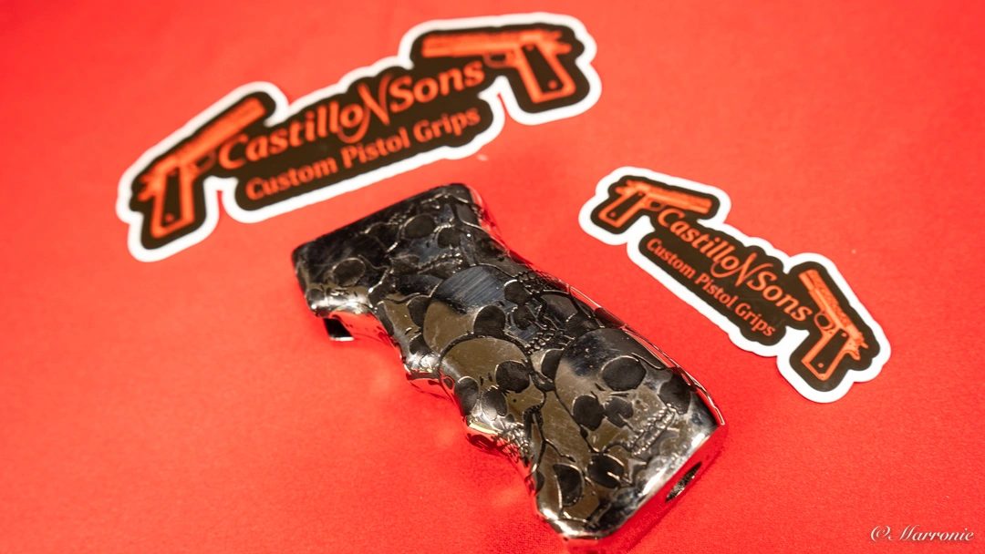 Stainless-Steel Skull AK Grip