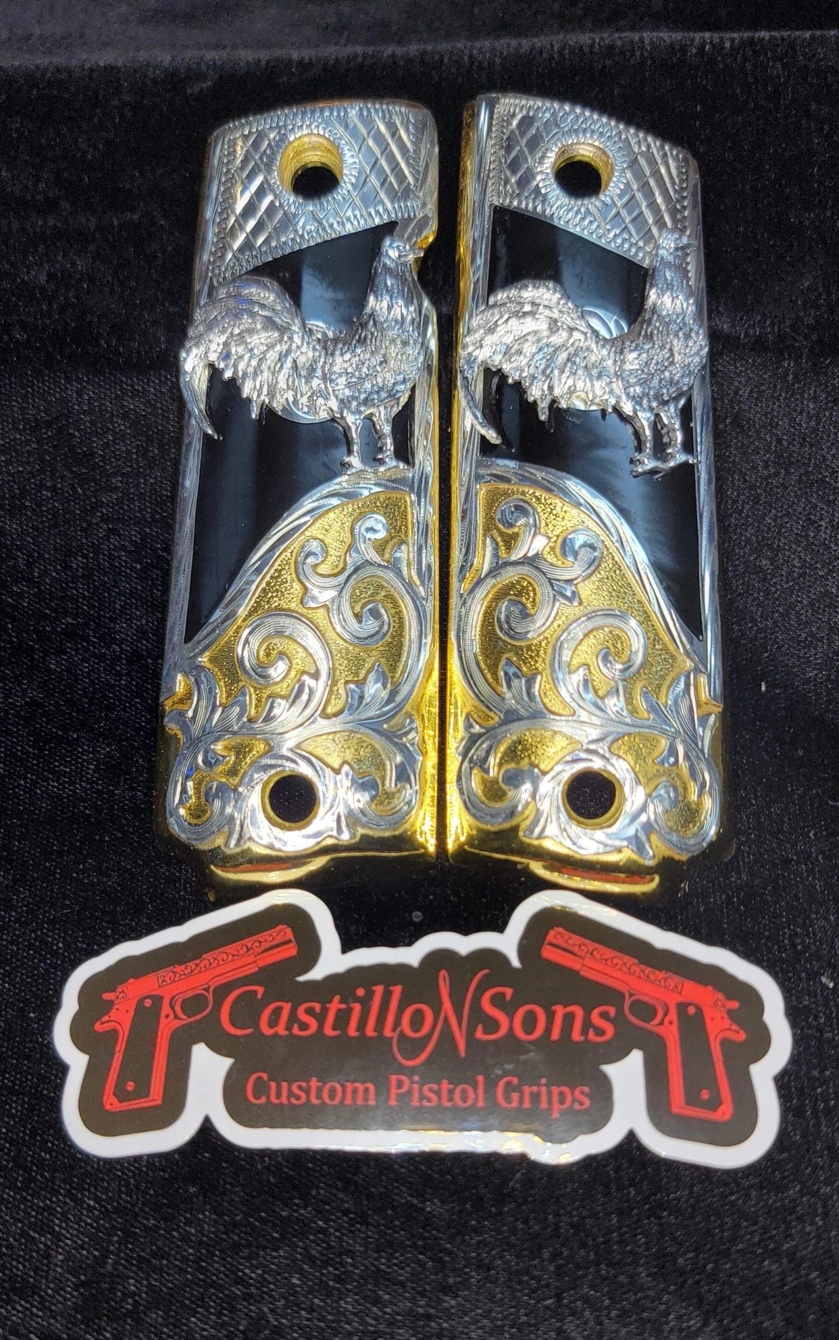 Two-tone rooster 1911 grips with black resin